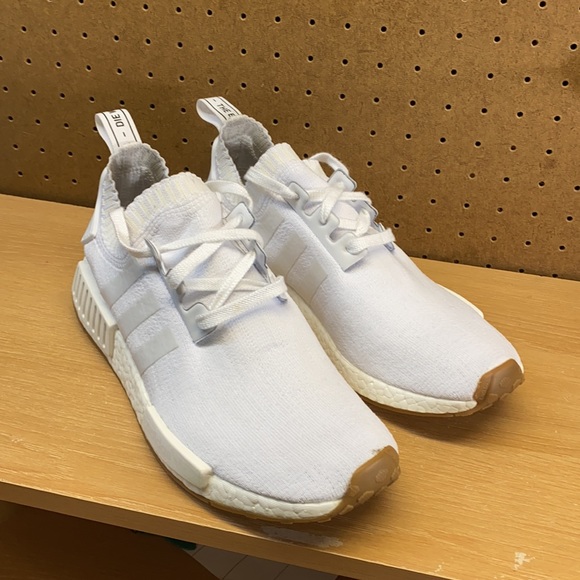 Adidas NMD_R1 Primeknit White Gum Sz 9 Men’s Shoes - Picture 9 of 12